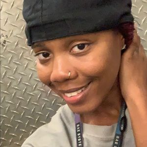 Meet your Posher, Alicia